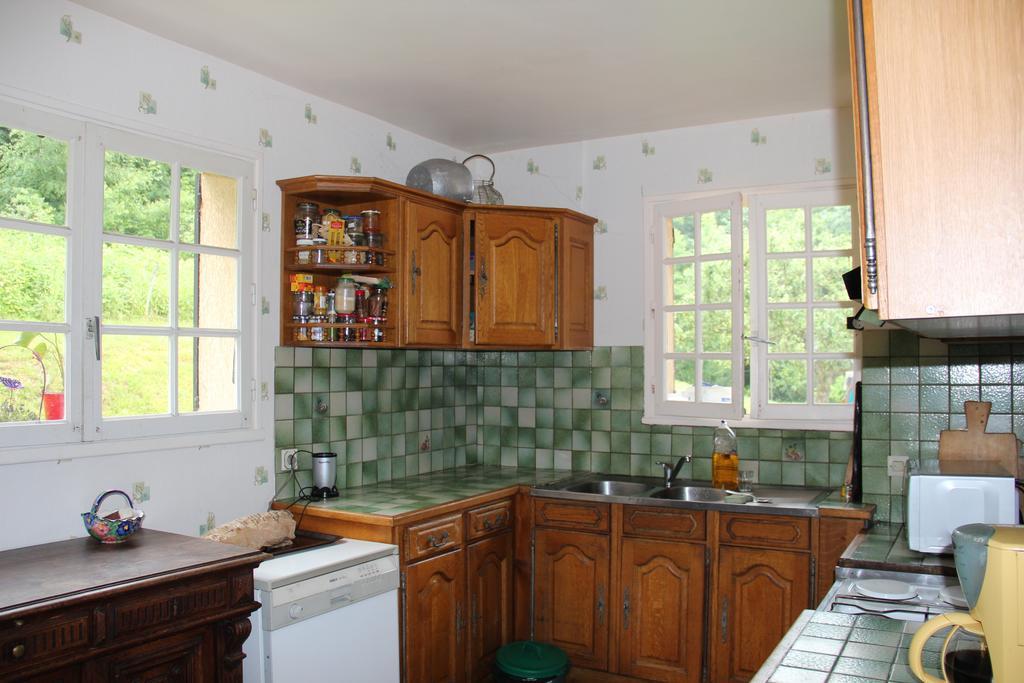 Holiday Home Maison De La Litiere Pugny-Chatenod Room photo
