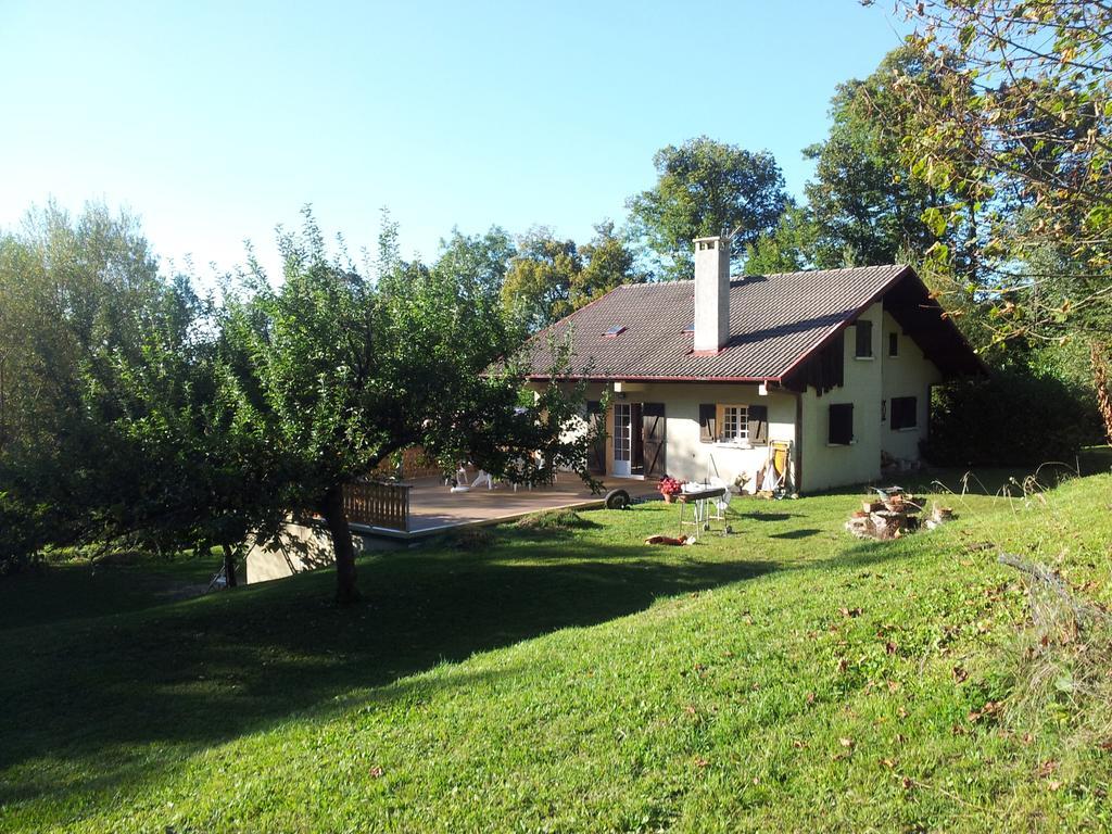 Holiday Home Maison De La Litiere Pugny-Chatenod Room photo